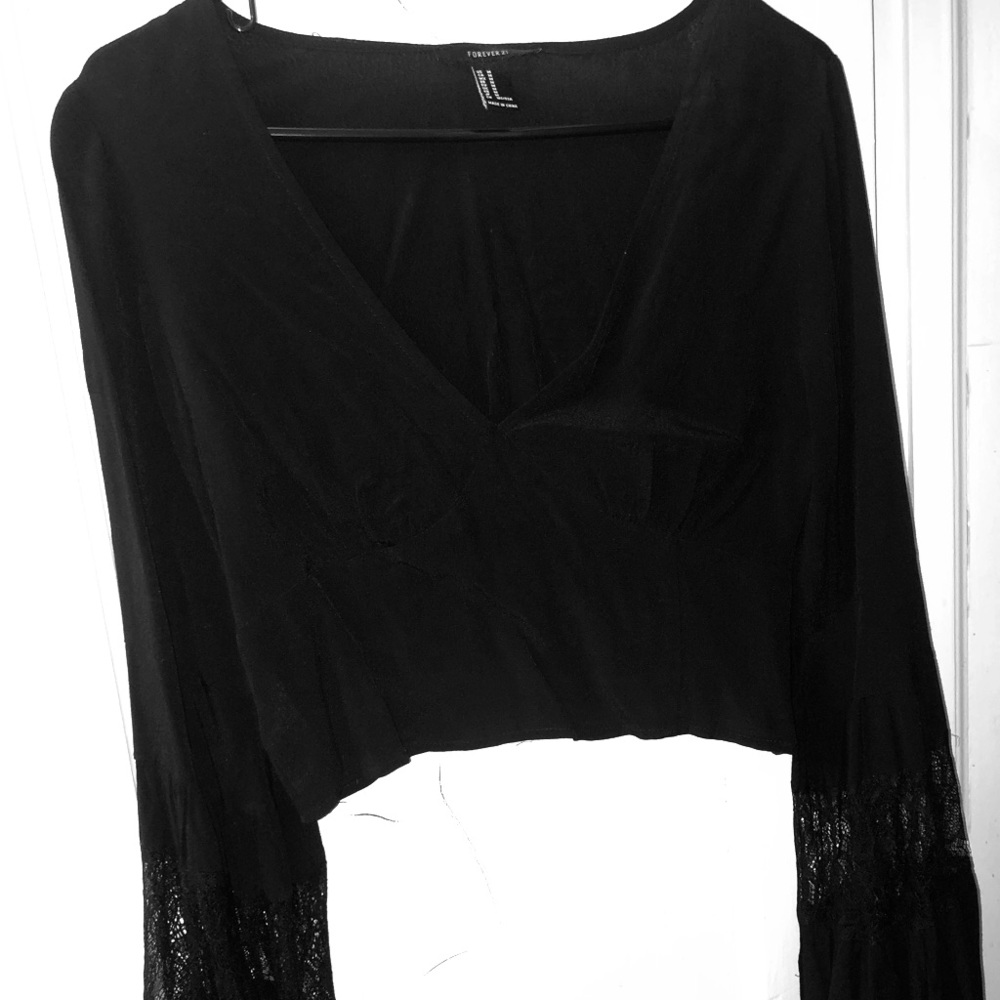 Black crop top